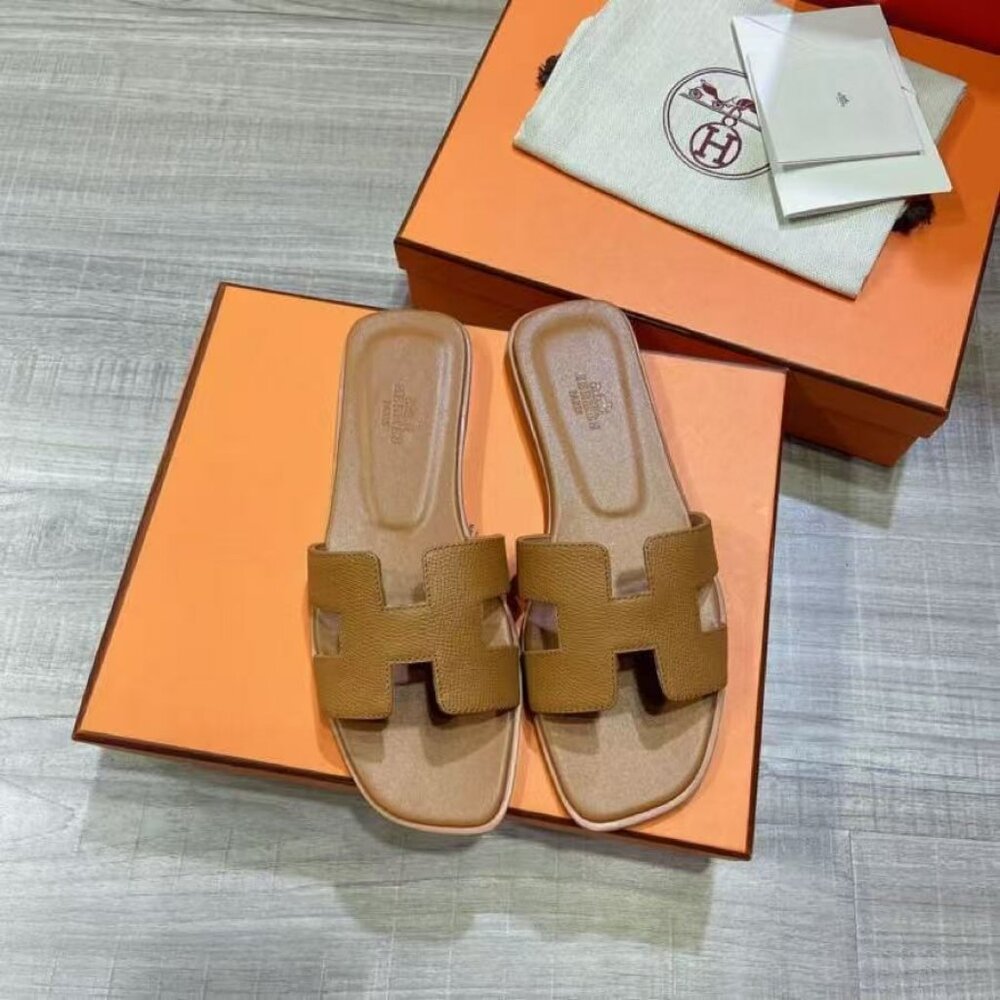 Hermes Oran Sandal Gold Piqûres Écrues